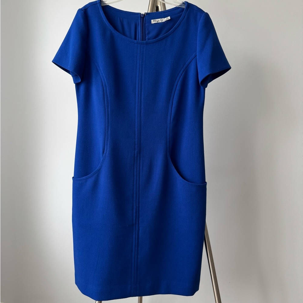 Winter dress with pockets